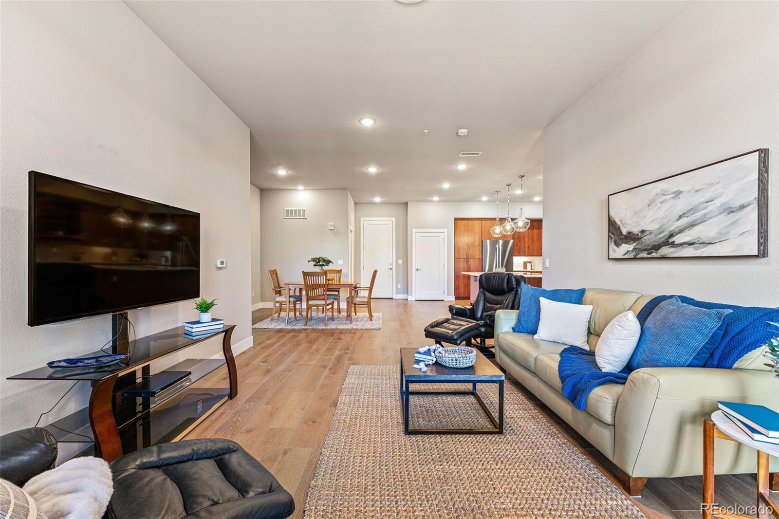 MLS Image #4 for 6618 e lowry boulevard 305,denver, Colorado