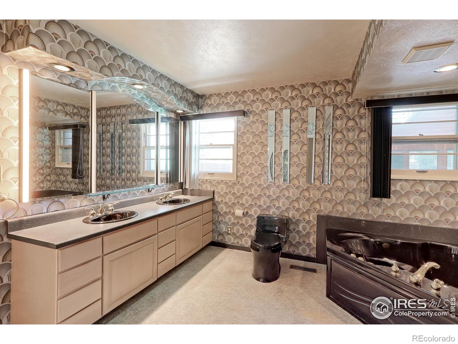 MLS Image #15 for 1611  circle drive,louisville, Colorado