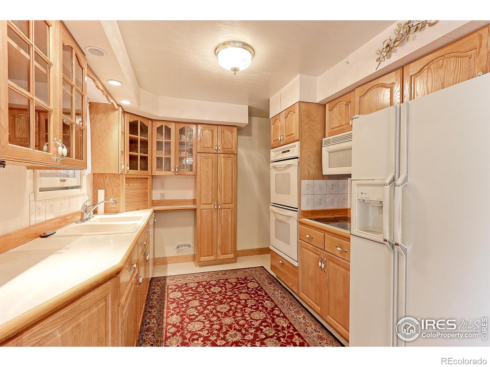 MLS Image #5 for 1611  circle drive,louisville, Colorado