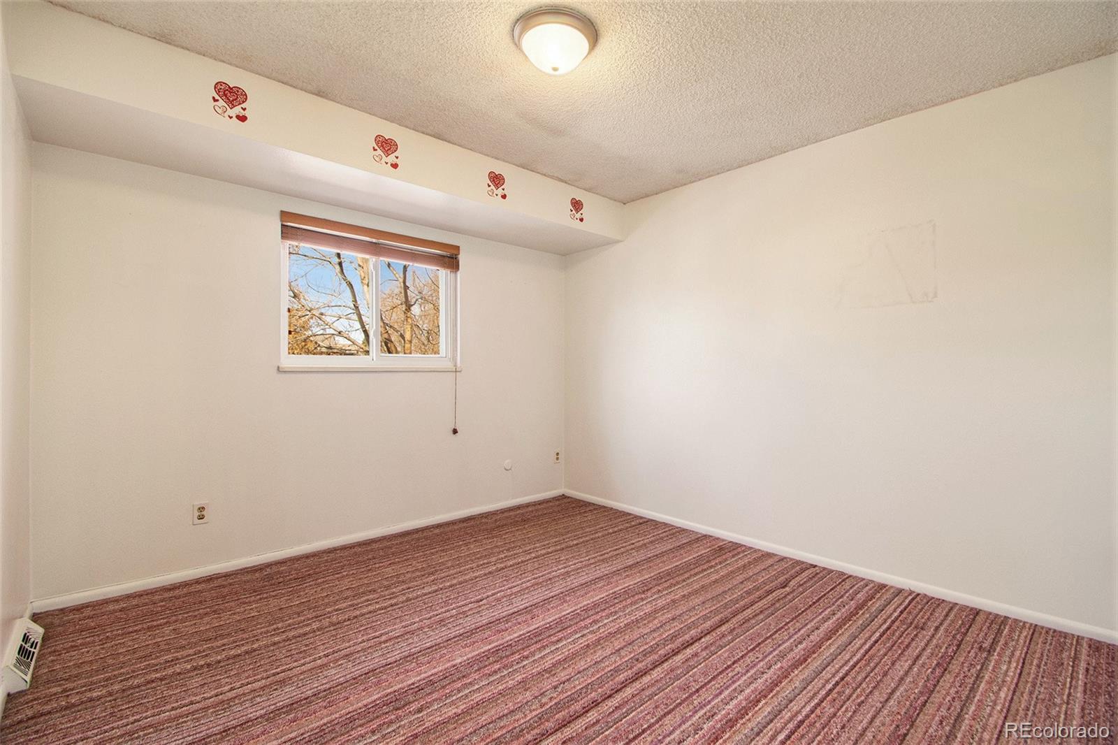 MLS Image #13 for 9172 e nassau avenue,denver, Colorado