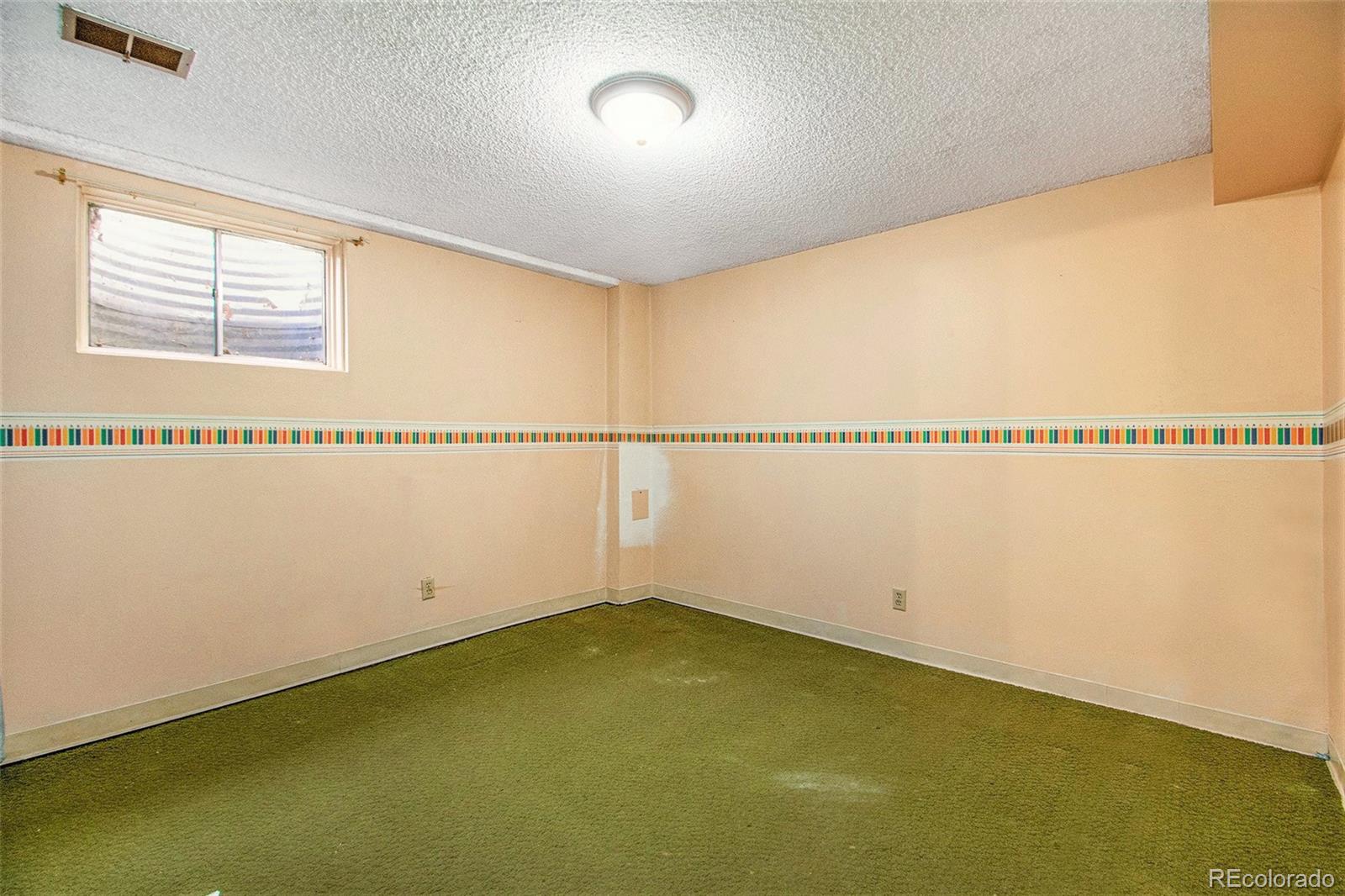 MLS Image #17 for 9172 e nassau avenue,denver, Colorado