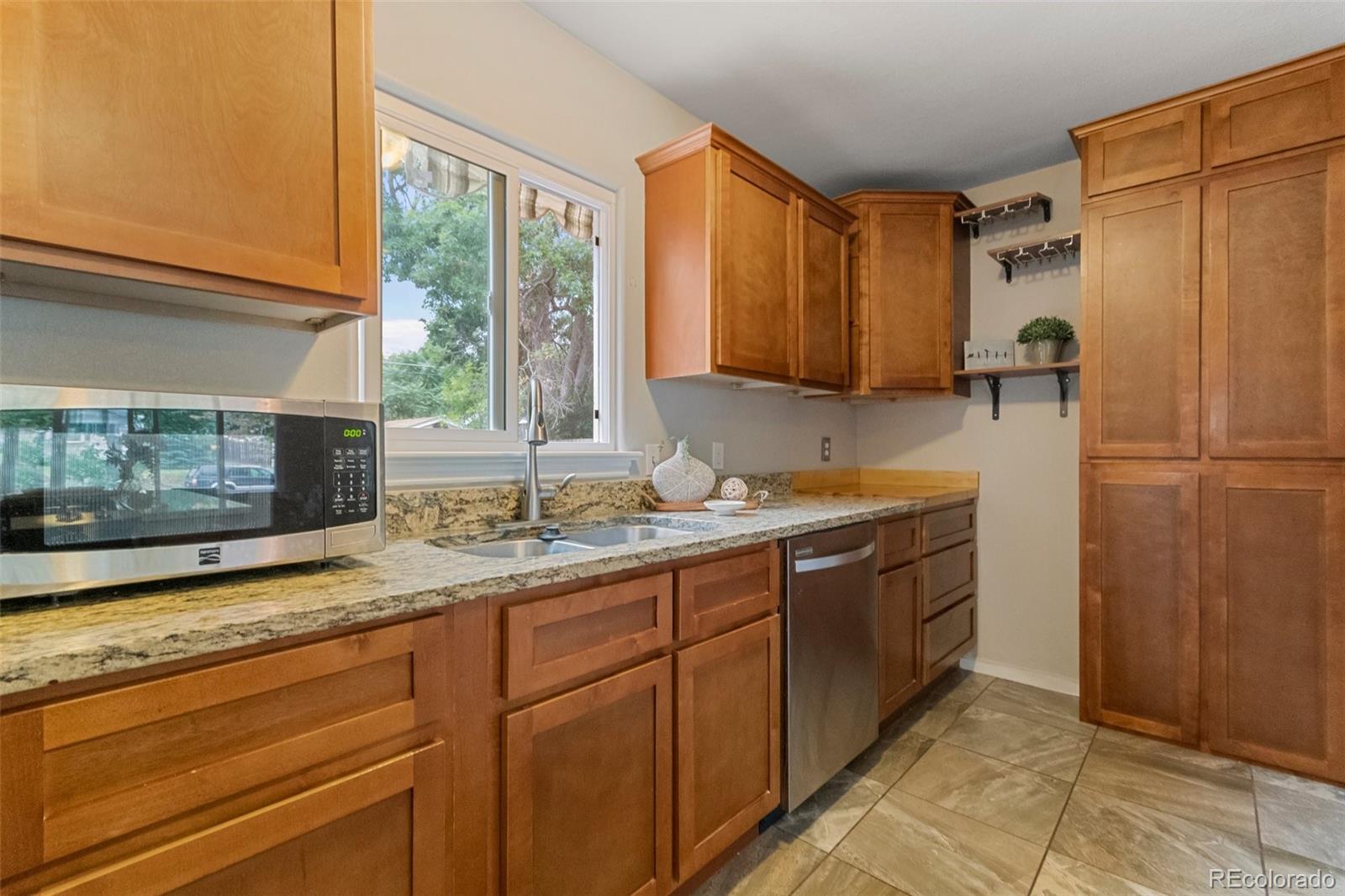 MLS Image #12 for 1255  emporia street,aurora, Colorado