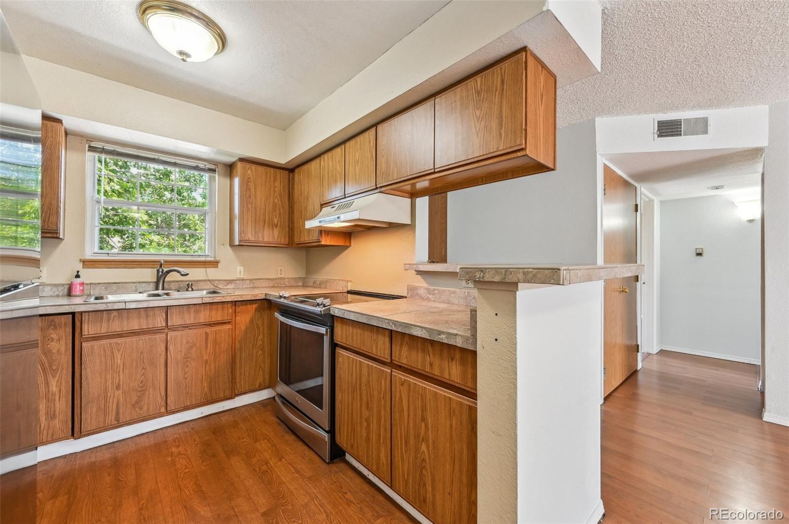 MLS Image #2 for 2716 e otero place 7,centennial, Colorado