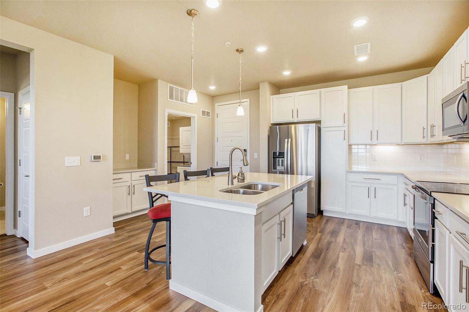 MLS Image #6 for 420 e fremont place,centennial, Colorado