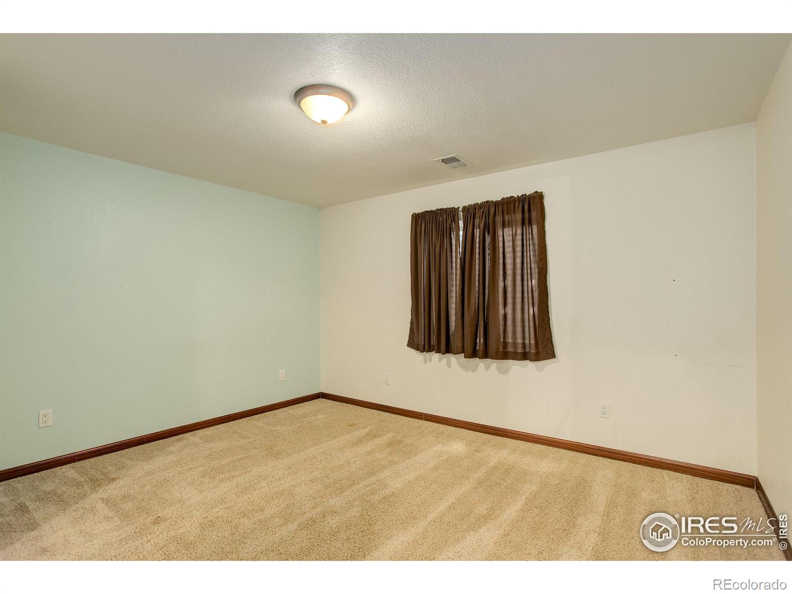 MLS Image #18 for 802  7th street,kersey, Colorado