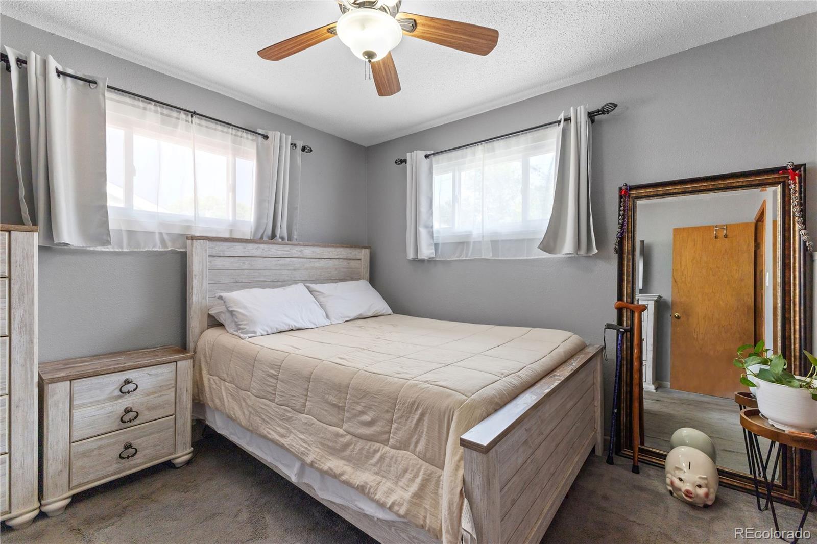 MLS Image #15 for 6810  warren drive,denver, Colorado