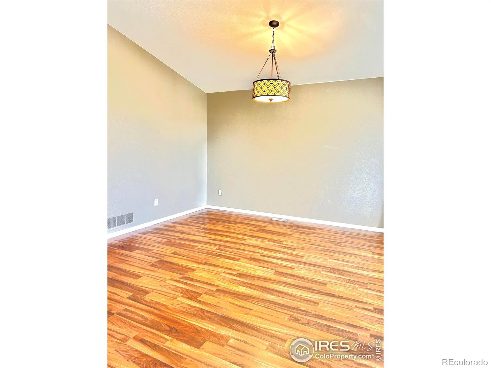 MLS Image #3 for 821 e 21st street,greeley, Colorado