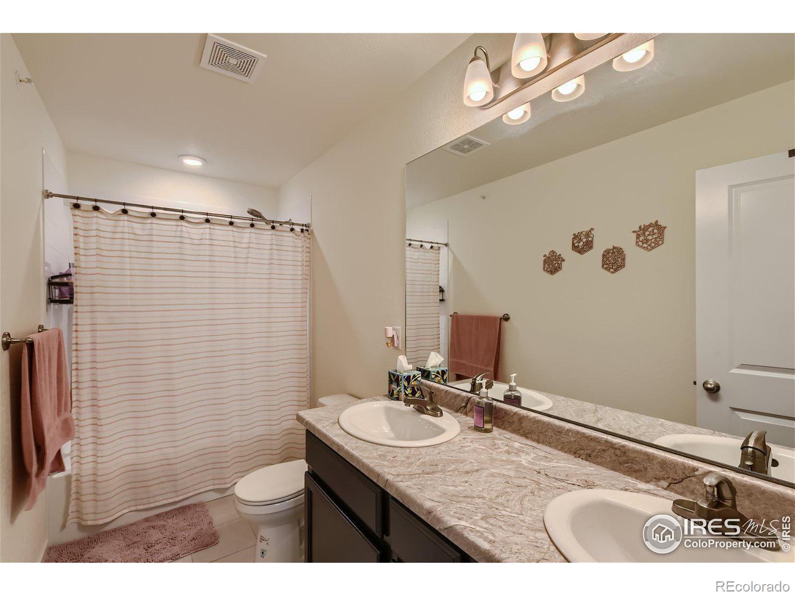 MLS Image #5 for 12910  jasmine street,thornton, Colorado