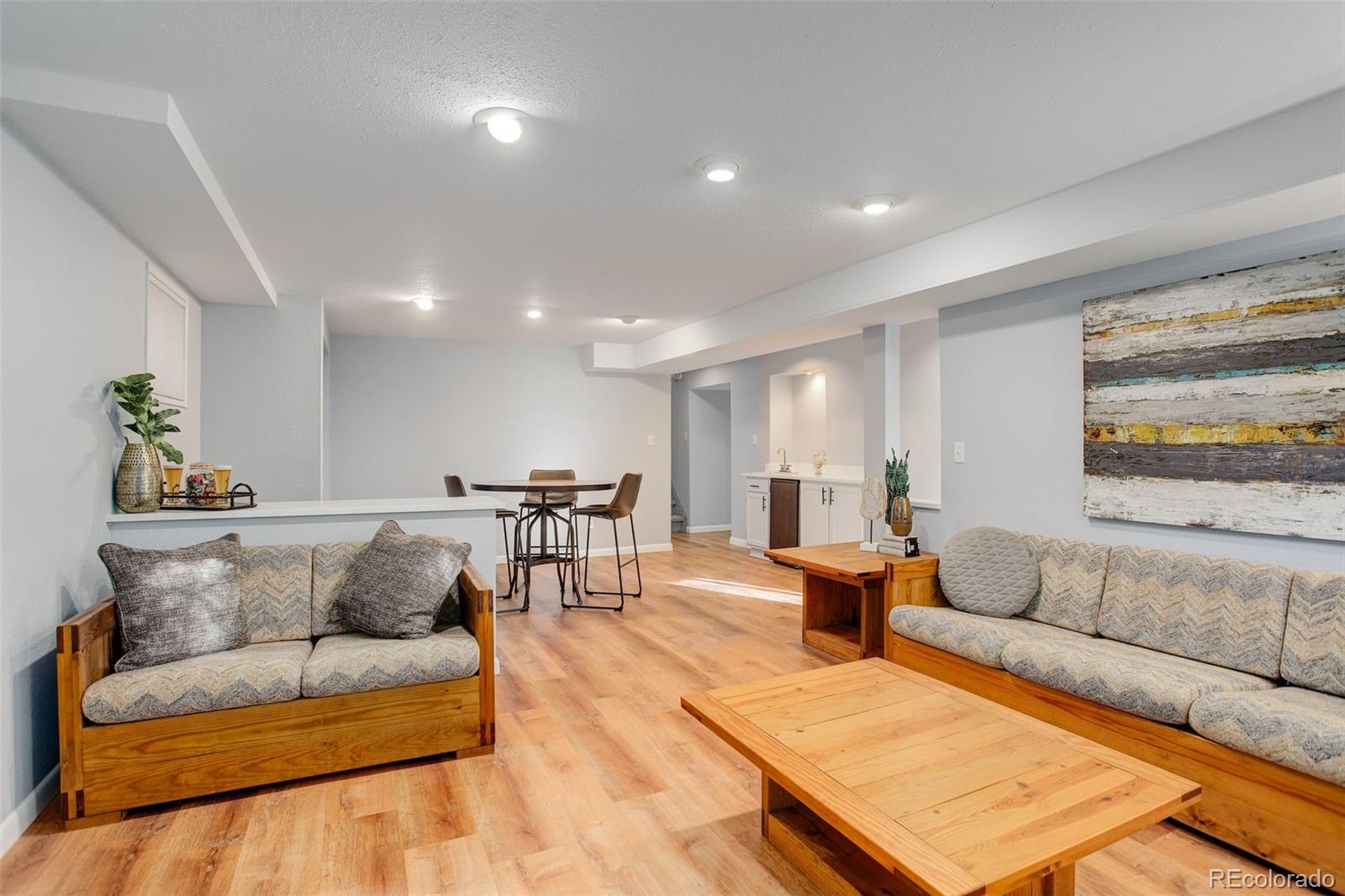 MLS Image #21 for 2752 s roslyn street,denver, Colorado