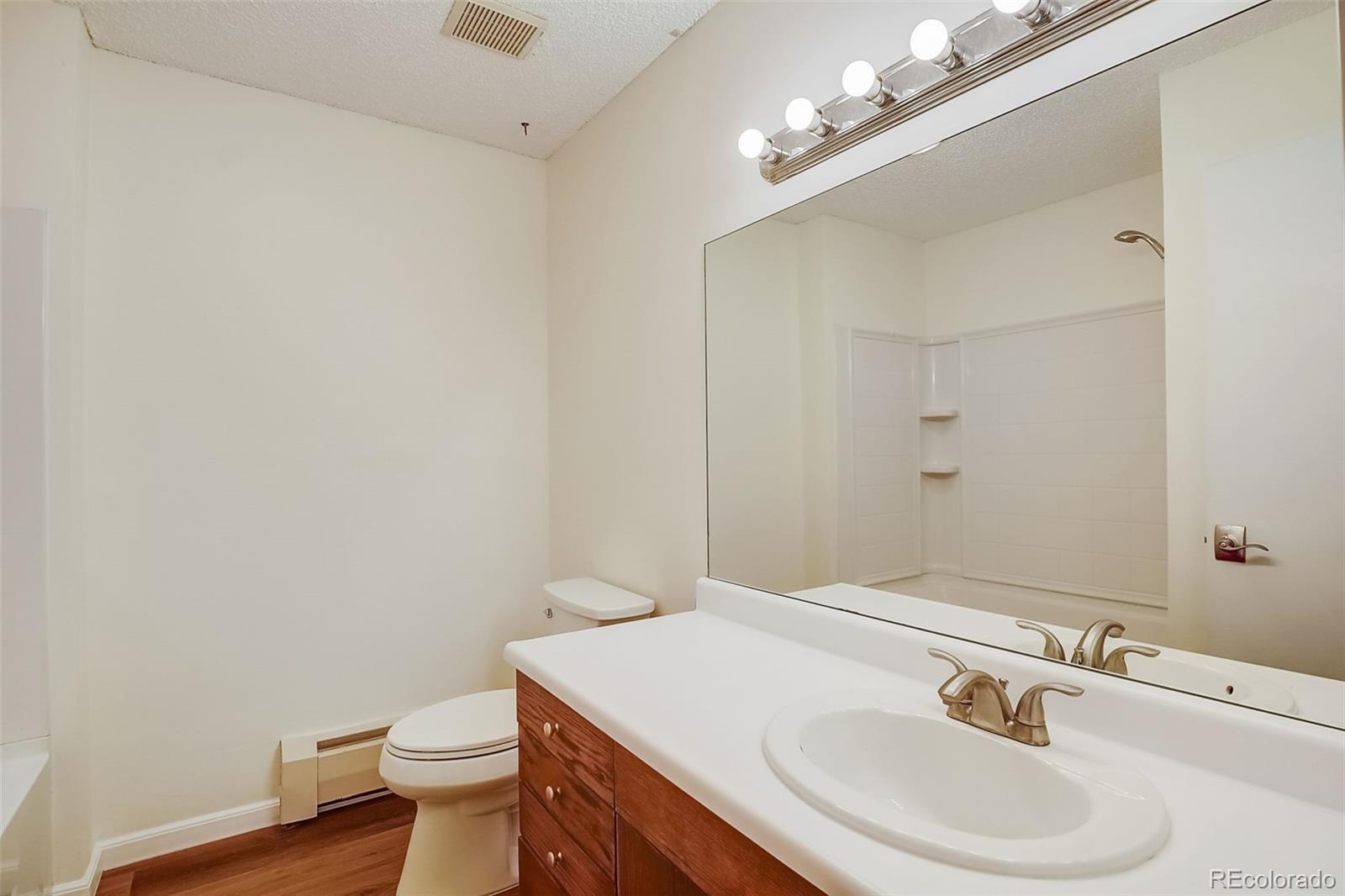 MLS Image #12 for 2225 s jasmine street 214,denver, Colorado