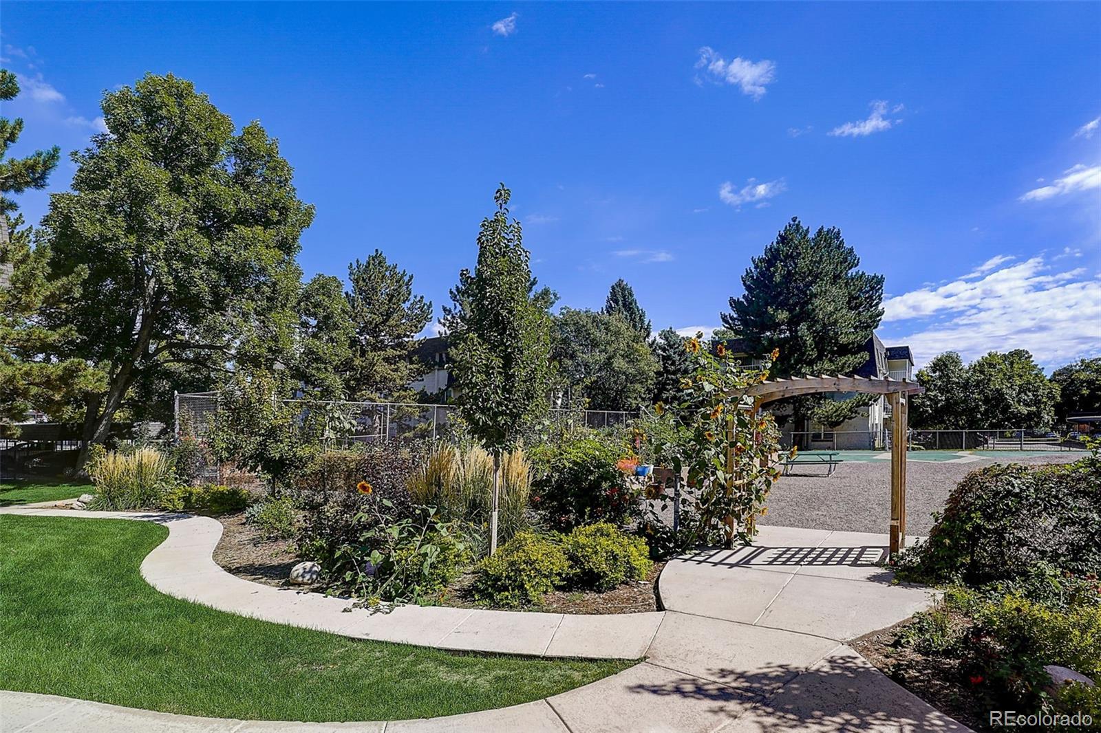 MLS Image #26 for 2225 s jasmine street 214,denver, Colorado