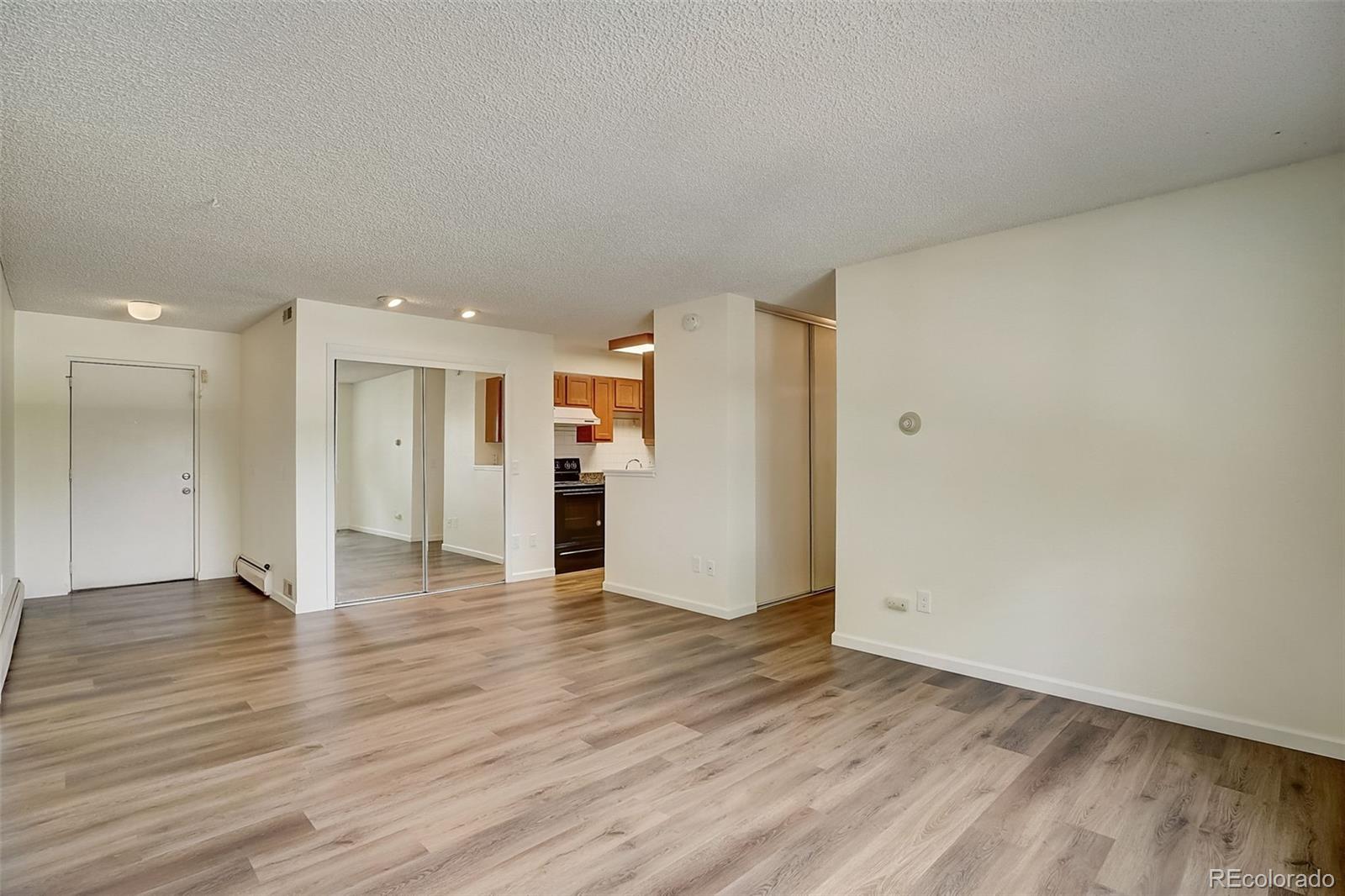 MLS Image #7 for 2225 s jasmine street 214,denver, Colorado