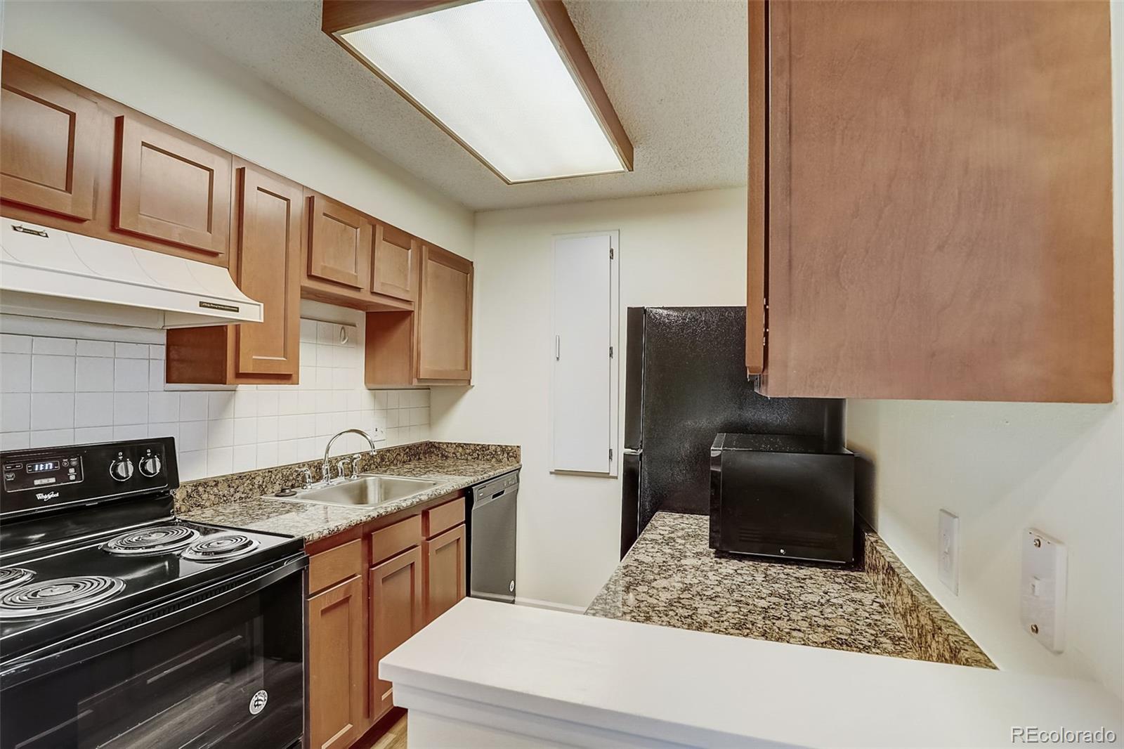 MLS Image #9 for 2225 s jasmine street 214,denver, Colorado