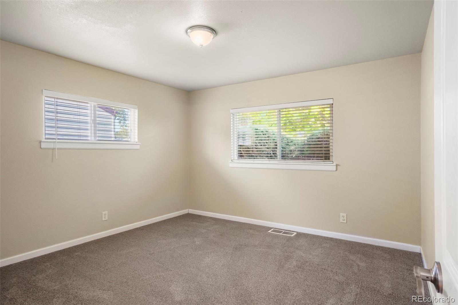 MLS Image #15 for 3382 s grape street,denver, Colorado