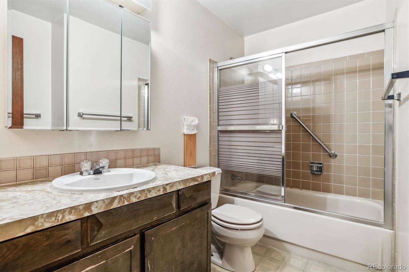 MLS Image #18 for 7171 w glasgow place,littleton, Colorado