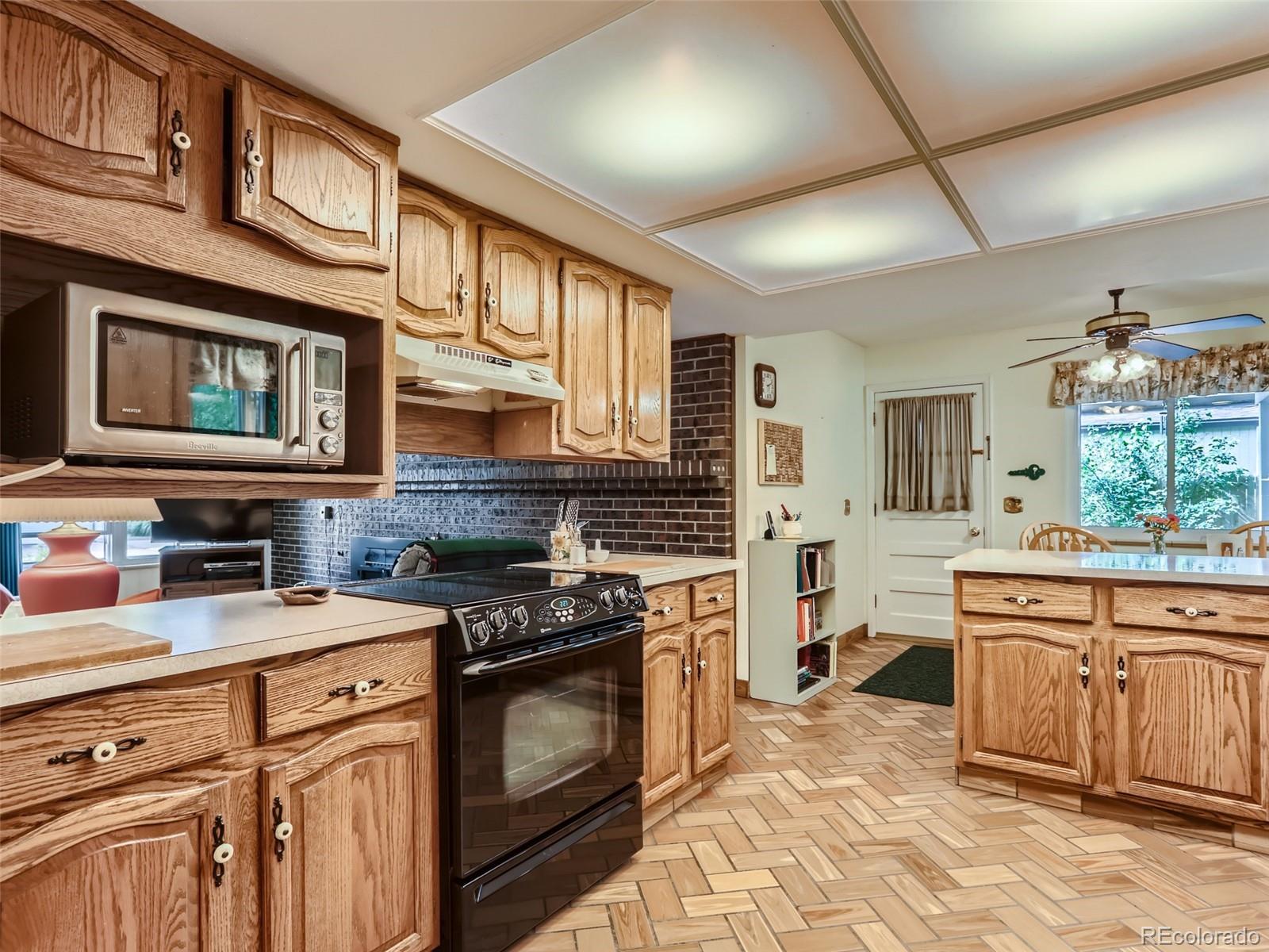 MLS Image #11 for 2368 s holland court,lakewood, Colorado