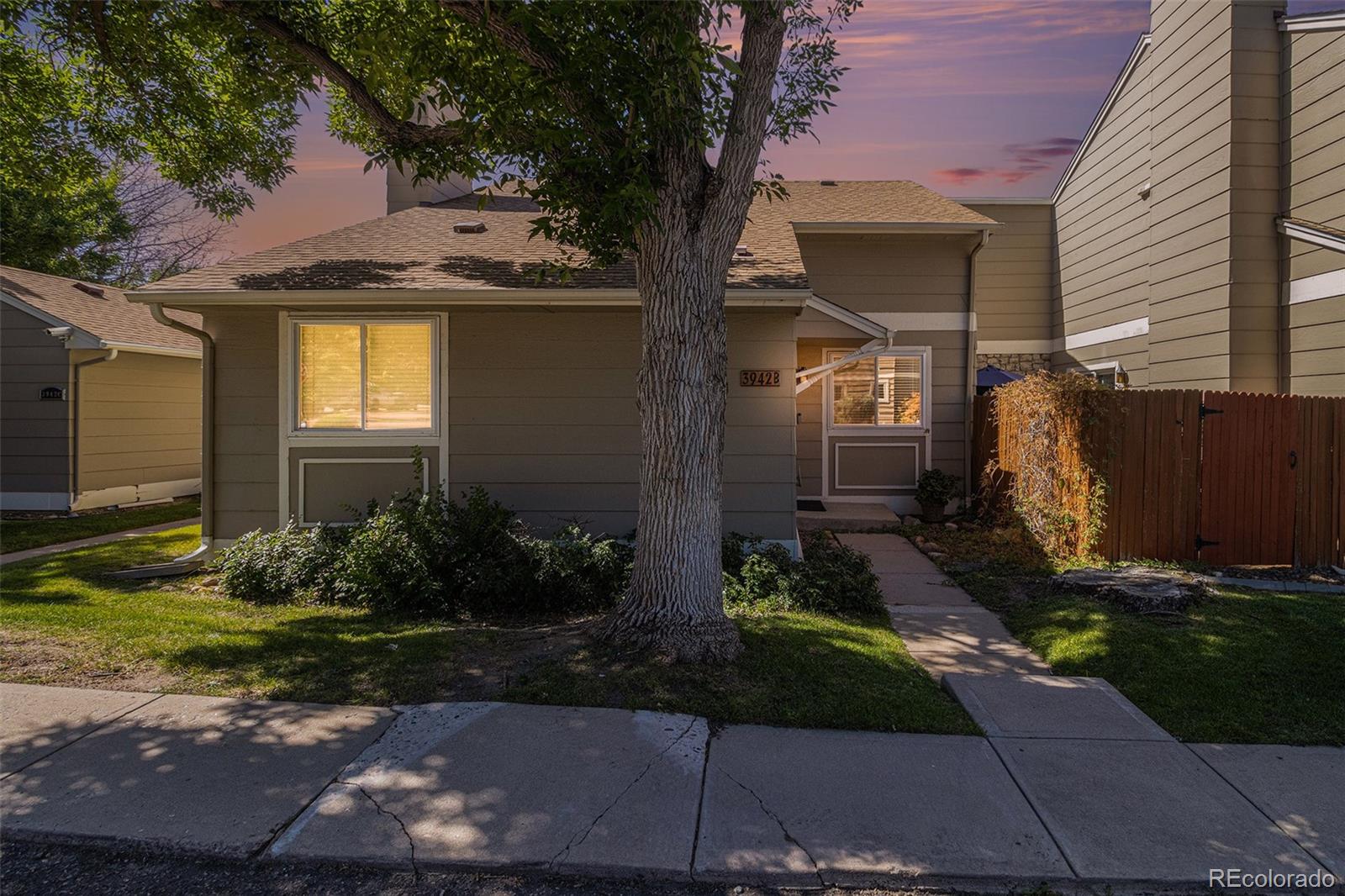 MLS Image #2 for 3942 s atchison way b,aurora, Colorado