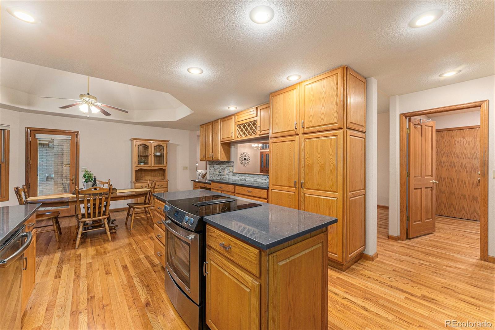 MLS Image #10 for 14676 w 56th drive,arvada, Colorado