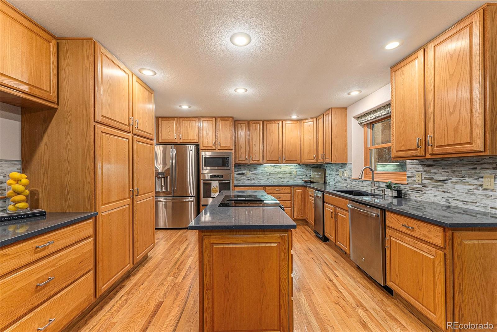 MLS Image #11 for 14676 w 56th drive,arvada, Colorado