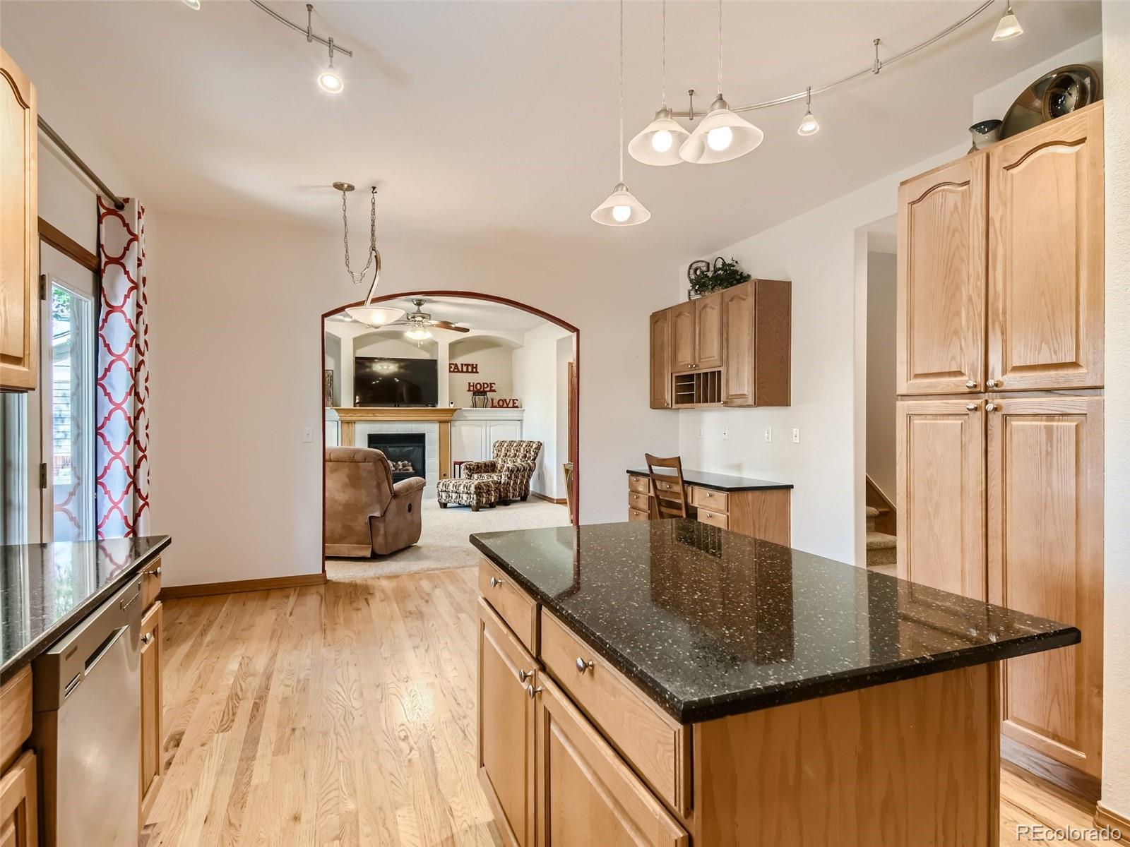 MLS Image #6 for 13565  high circle,thornton, Colorado