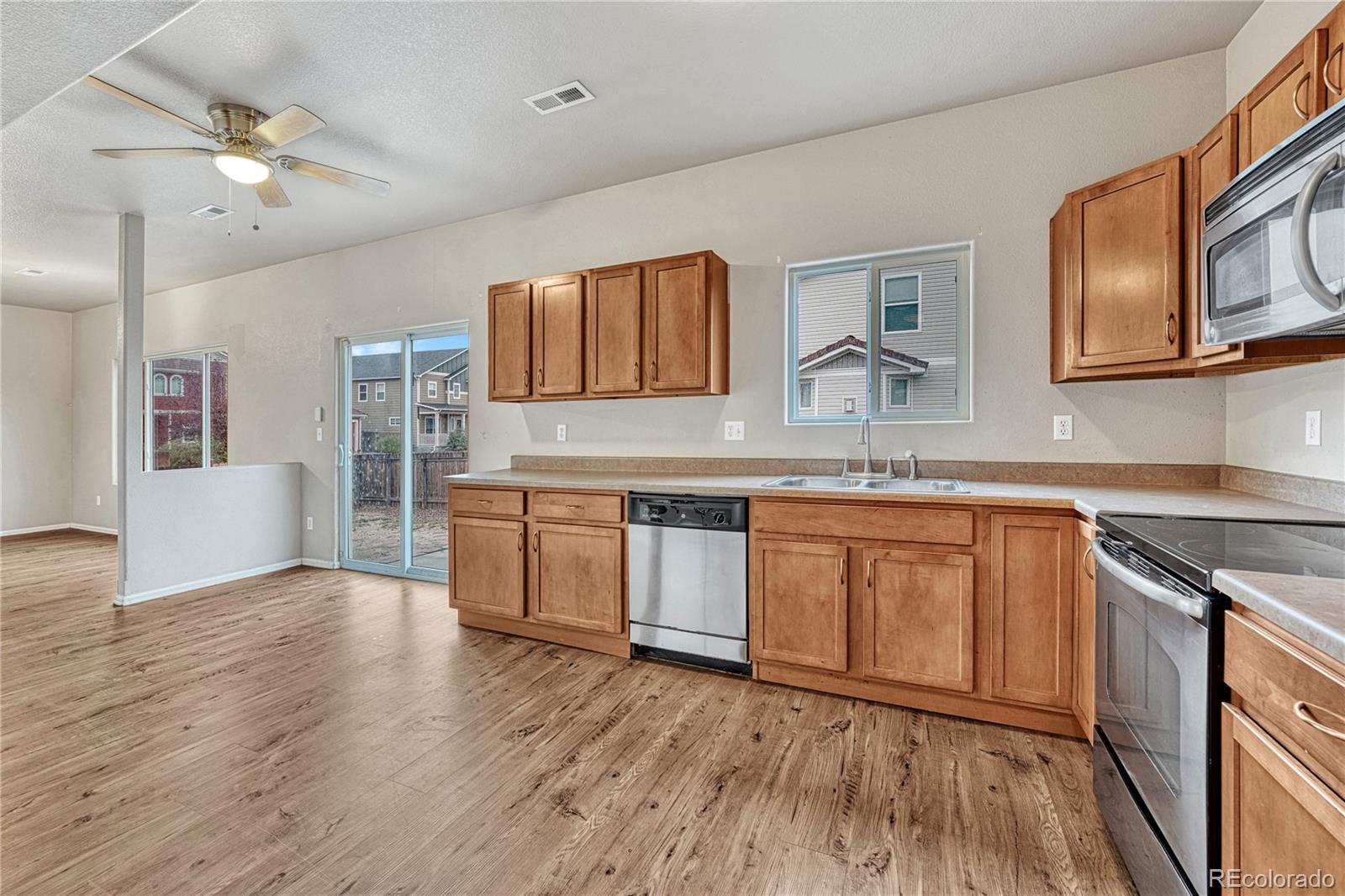 MLS Image #10 for 2004  reed grass way,colorado springs, Colorado