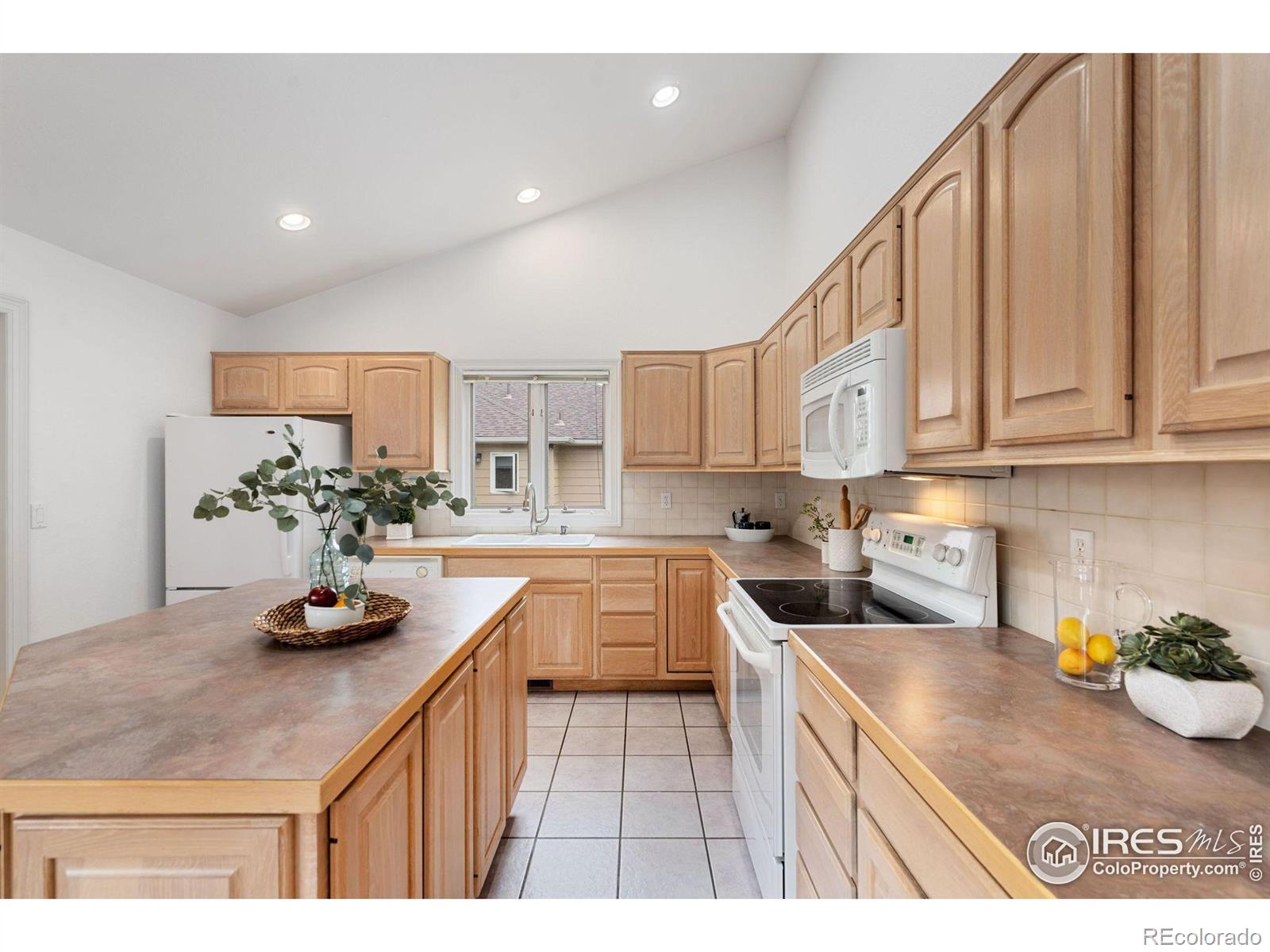 MLS Image #11 for 1768  stove prairie circle,loveland, Colorado