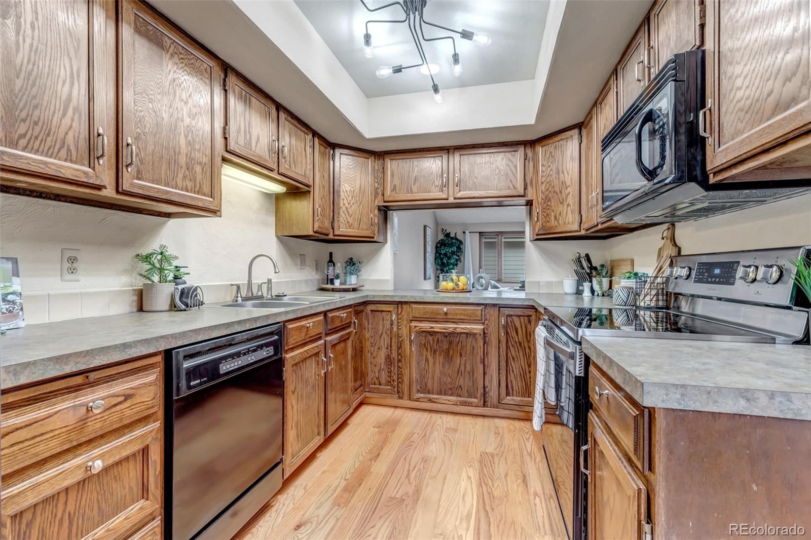 MLS Image #9 for 12556 w 2nd drive,lakewood, Colorado