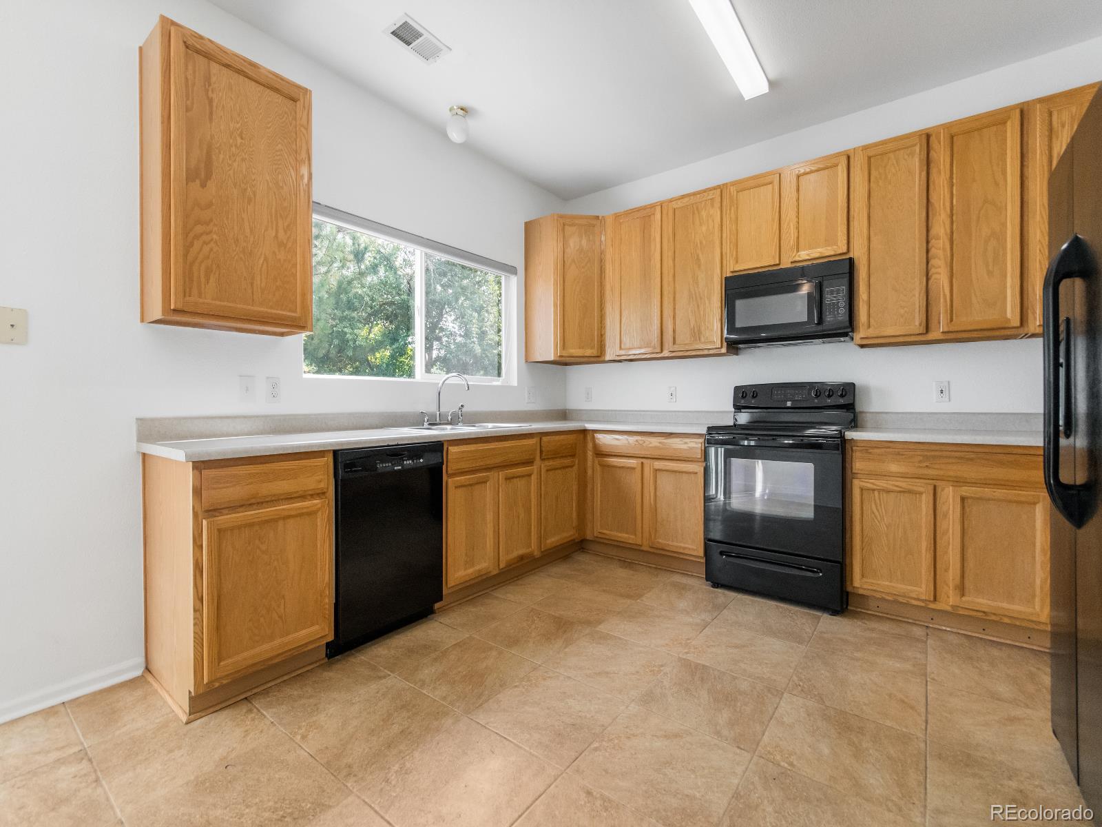 MLS Image #16 for 3814 s kirk way,aurora, Colorado