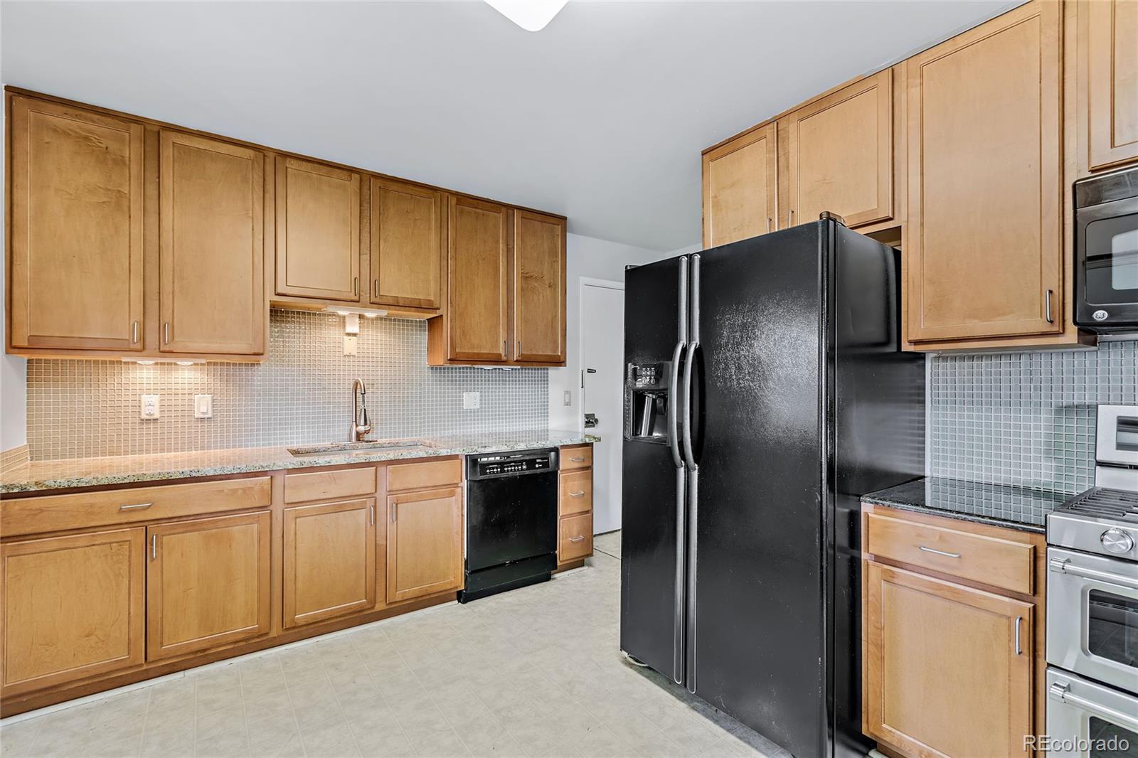 MLS Image #8 for 7931 e hampden circle,denver, Colorado