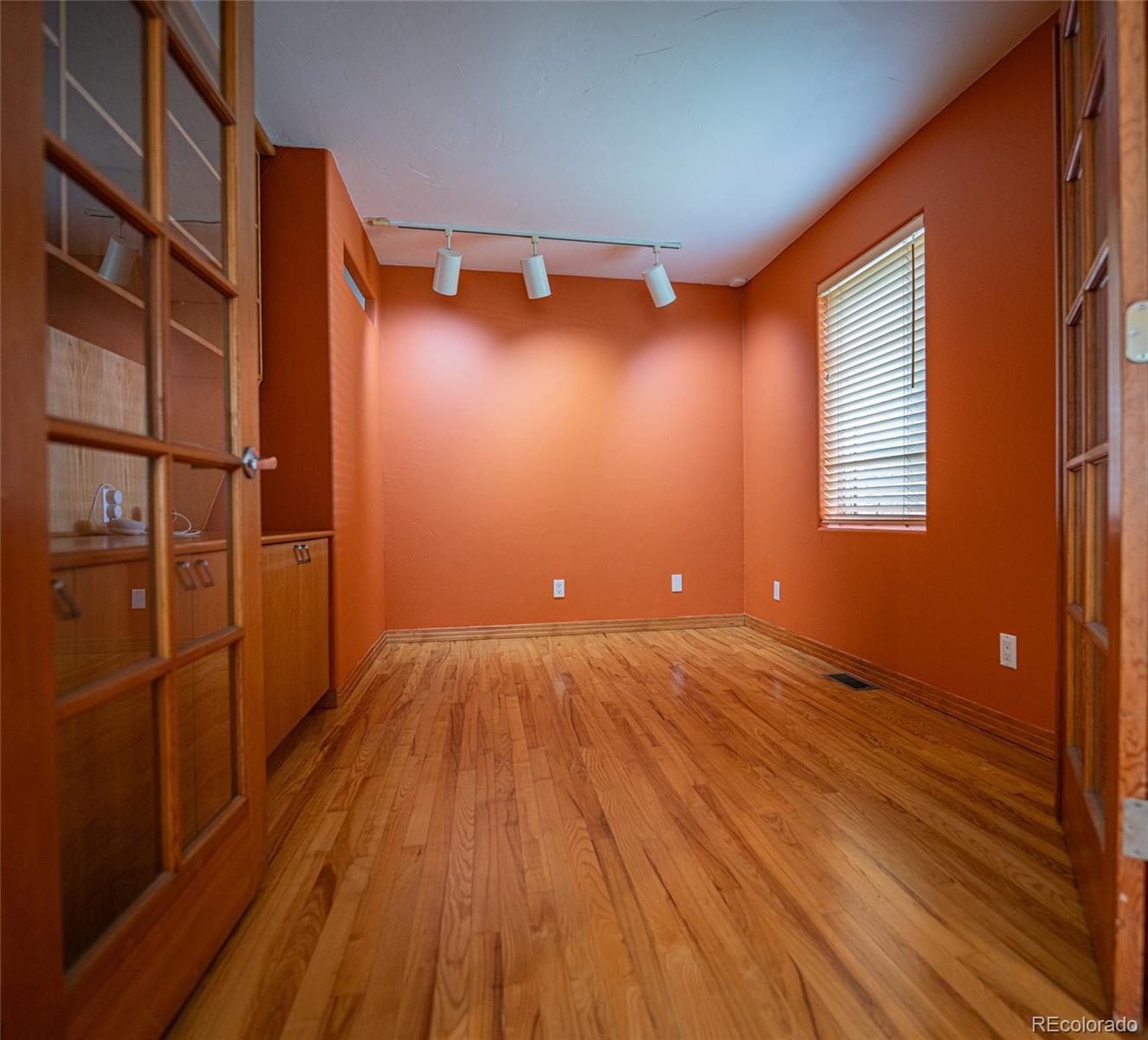 MLS Image #13 for 2501 s columbine street,denver, Colorado