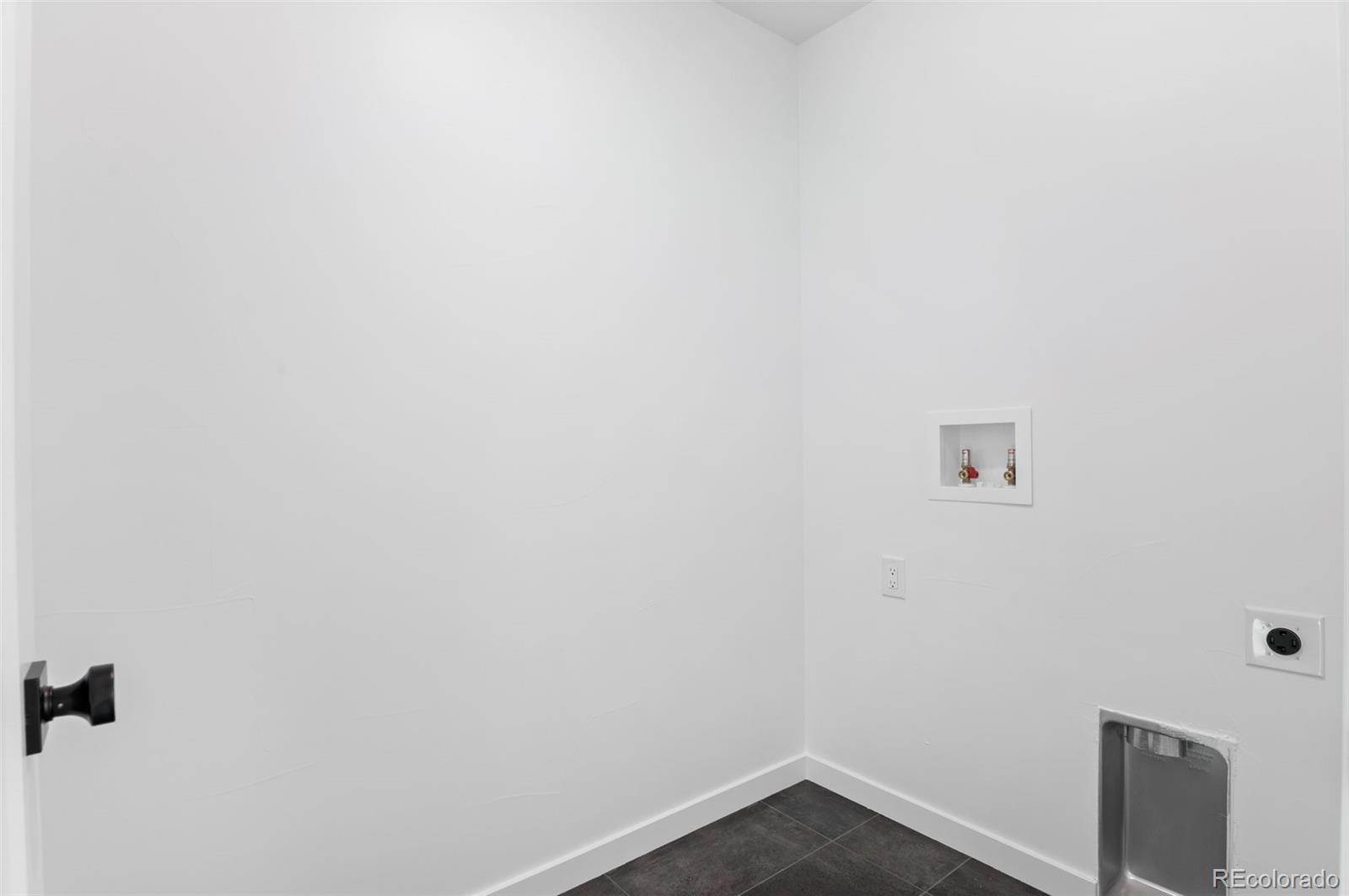 MLS Image #31 for 2316 s acoma street,denver, Colorado