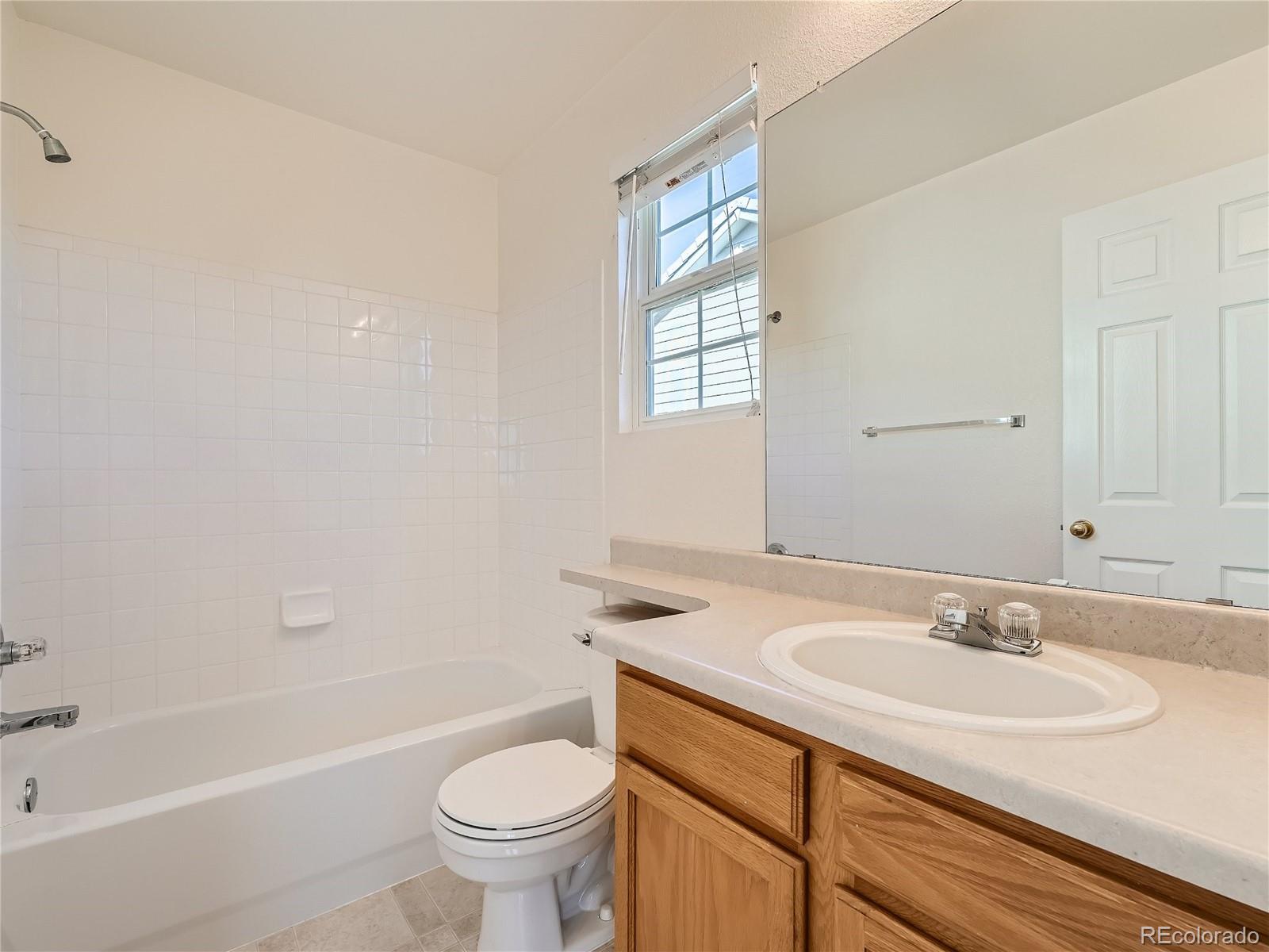 MLS Image #15 for 19116 e vassar drive,aurora, Colorado