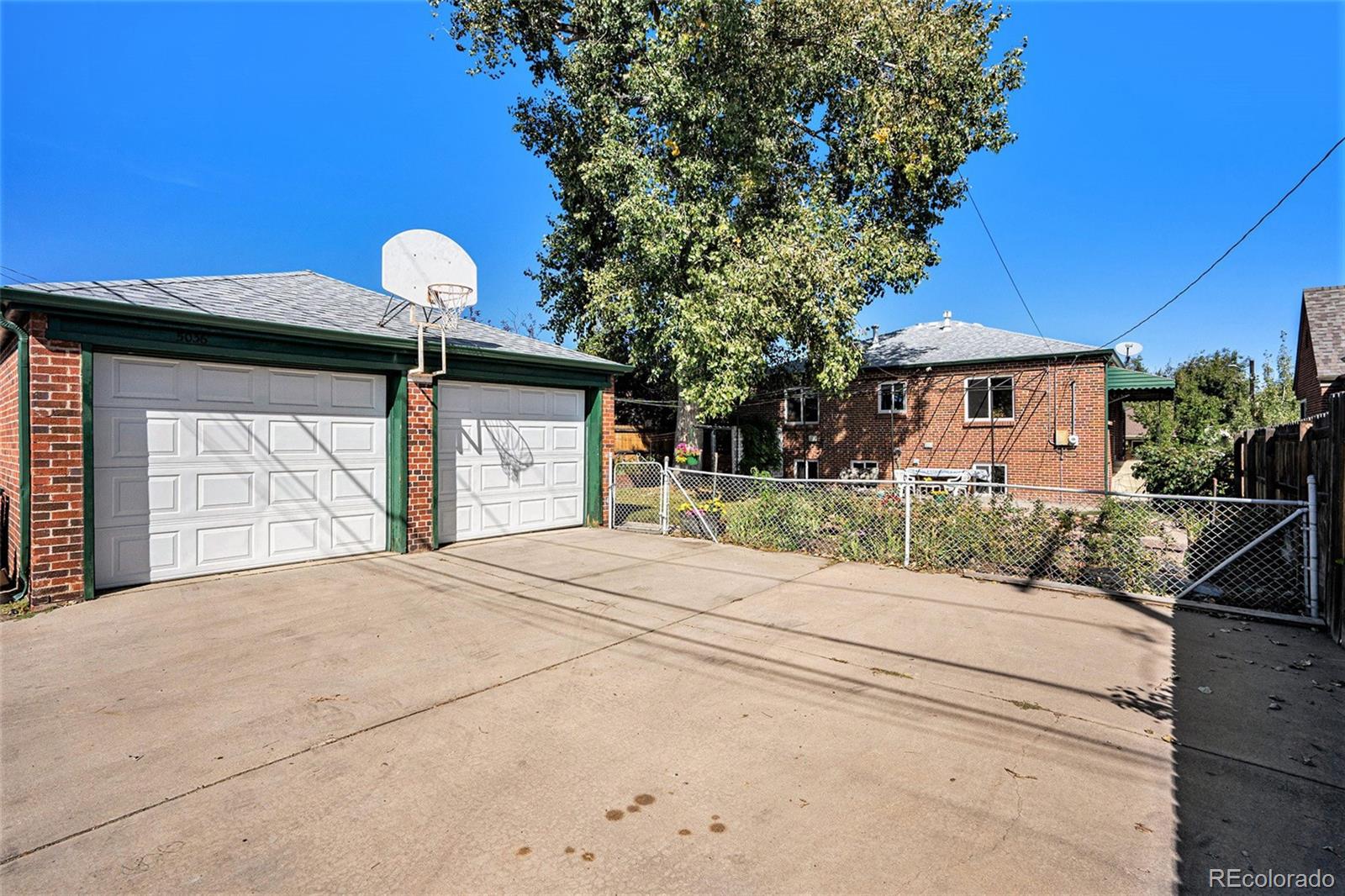 MLS Image #15 for 5036 w moncrieff place,denver, Colorado