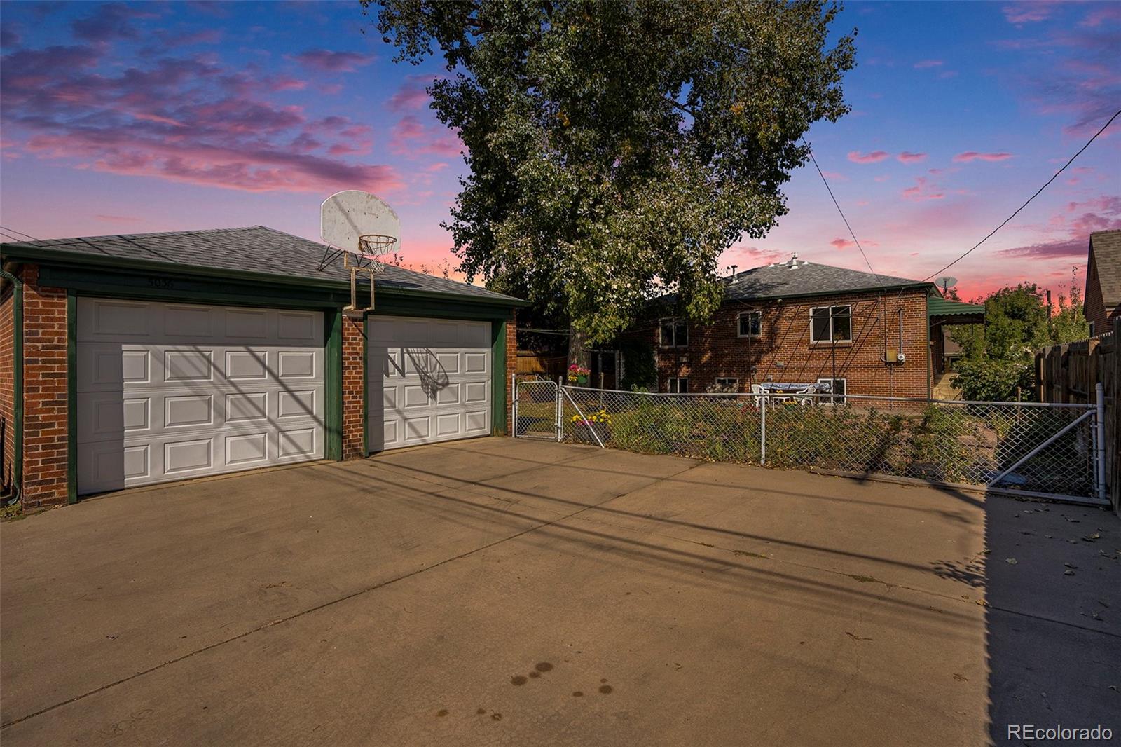 MLS Image #16 for 5036 w moncrieff place,denver, Colorado