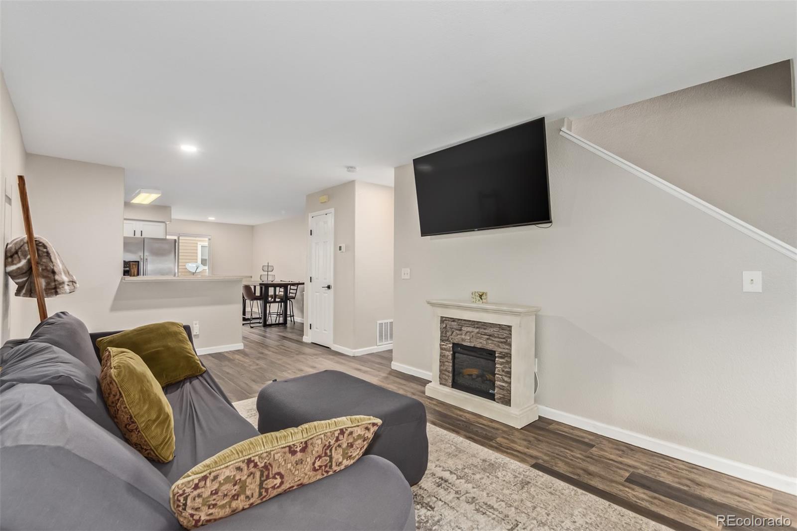 MLS Image #5 for 3300 w florida avenue,denver, Colorado