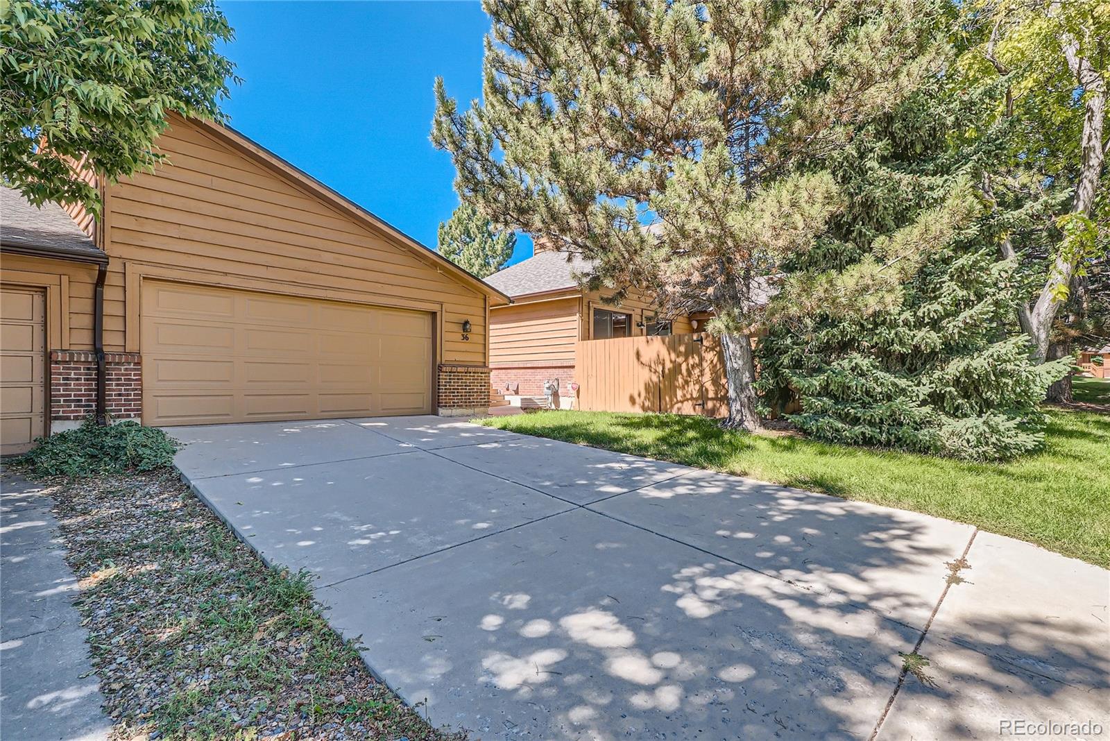 MLS Image #25 for 36 s eagle circle,aurora, Colorado