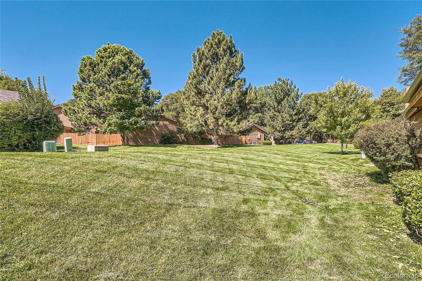 MLS Image #26 for 36 s eagle circle,aurora, Colorado