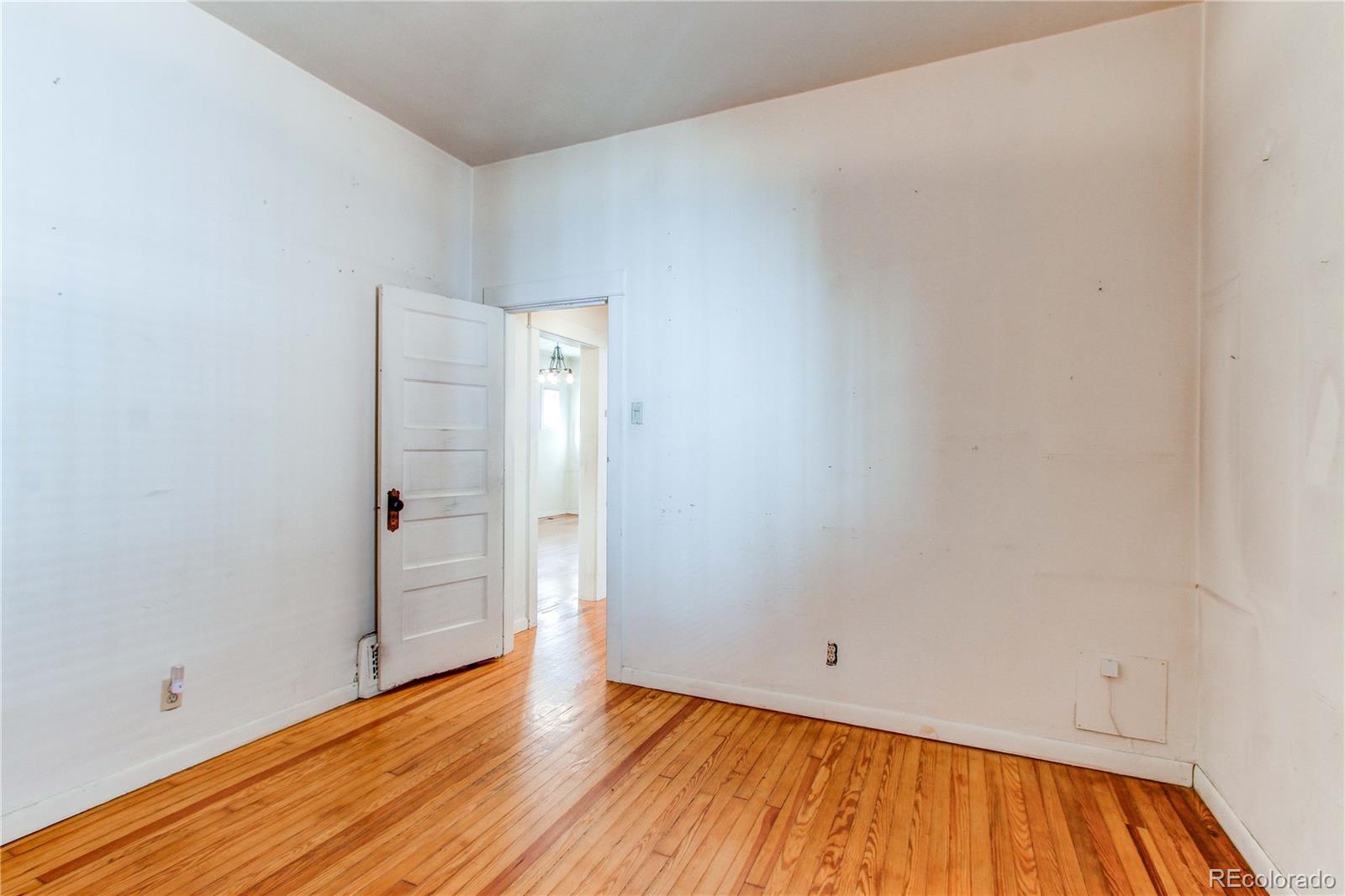 MLS Image #8 for 422 n corona street,denver, Colorado