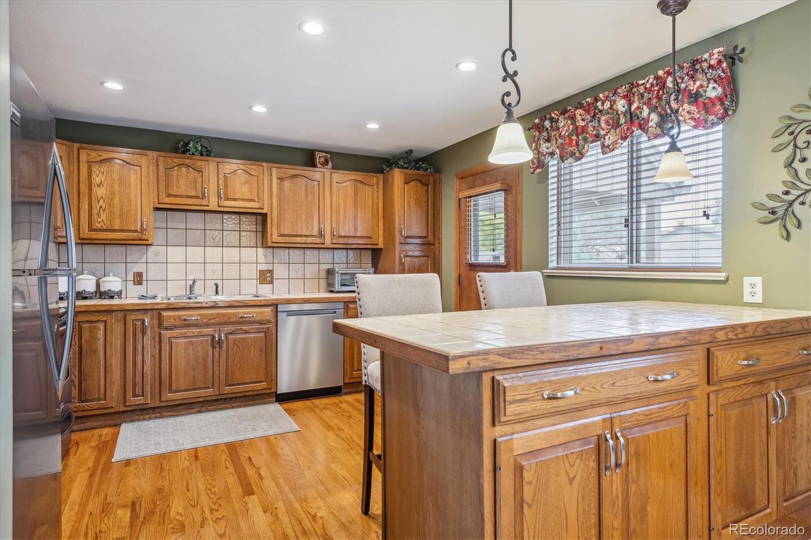 MLS Image #6 for 5917  union street,arvada, Colorado