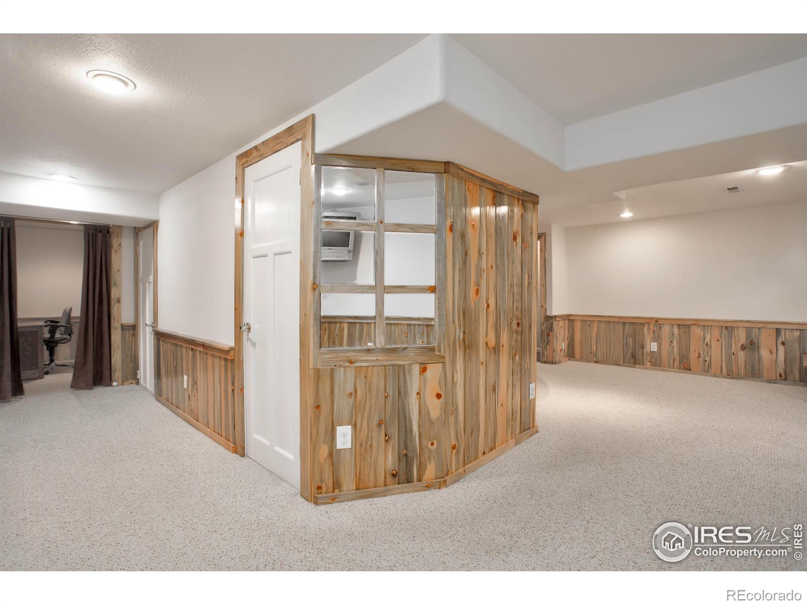 MLS Image #31 for 306  saturn drive,fort collins, Colorado