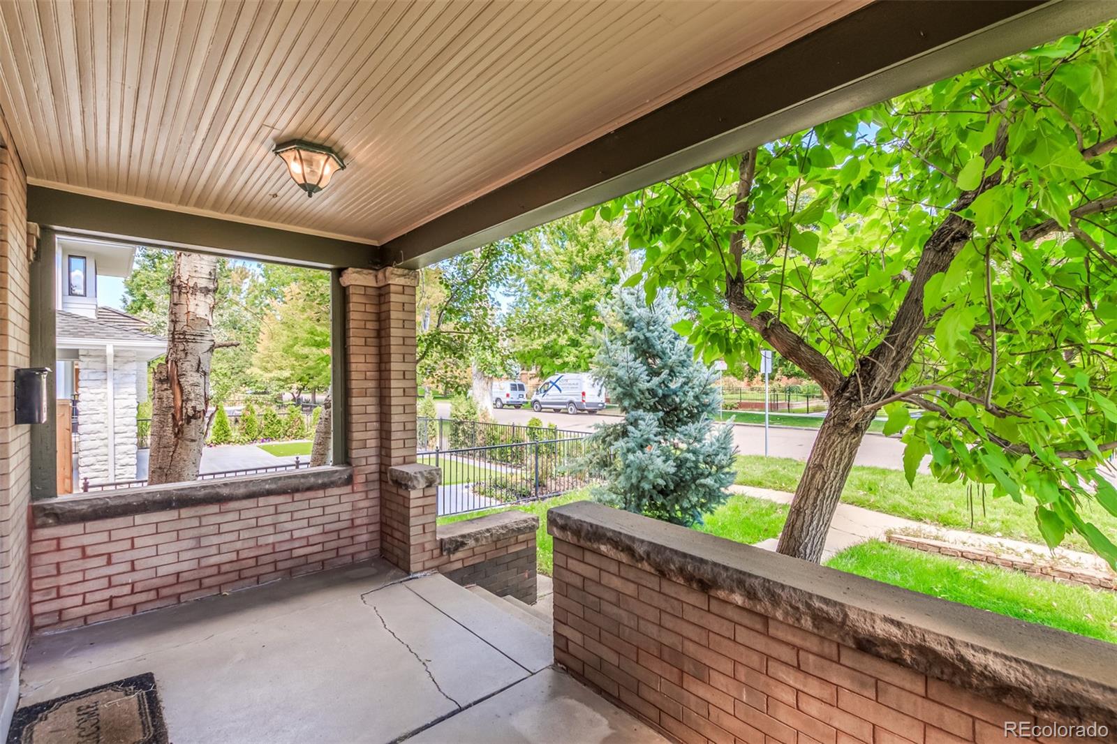 MLS Image #4 for 517  cook street,denver, Colorado