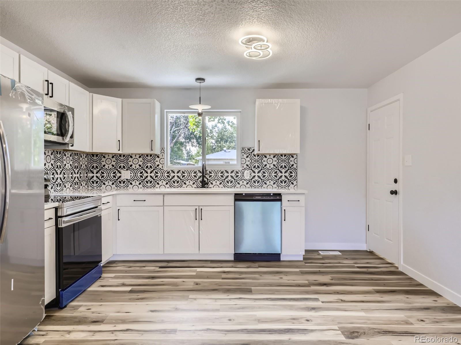 MLS Image #11 for 5561  potomac way,denver, Colorado