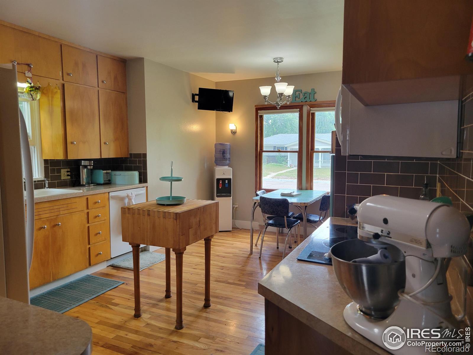 MLS Image #11 for 421  locust street,windsor, Colorado