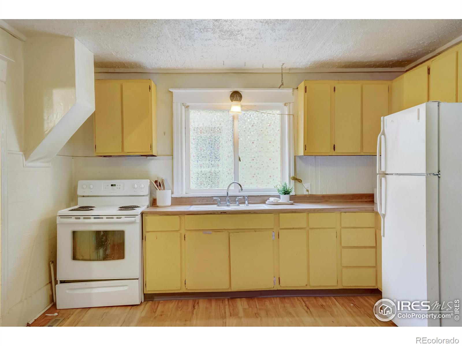 MLS Image #8 for 522 e 7th street,loveland, Colorado