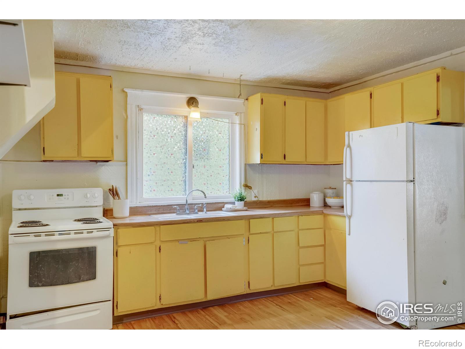 MLS Image #9 for 522 e 7th street,loveland, Colorado