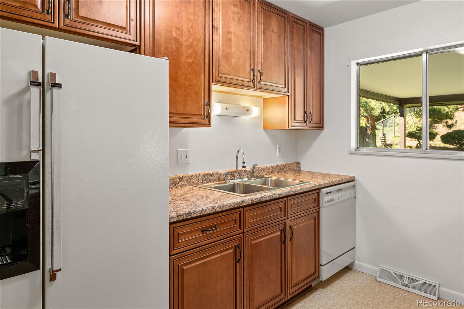 MLS Image #10 for 12877 w arizona place,lakewood, Colorado