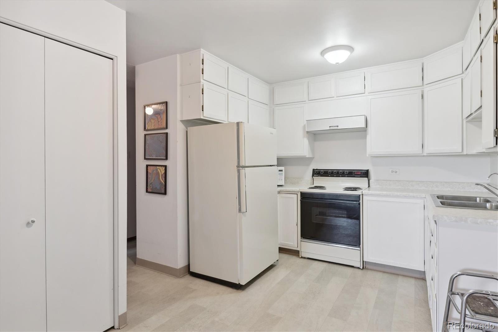 MLS Image #0 for 300 s clinton street,denver, Colorado