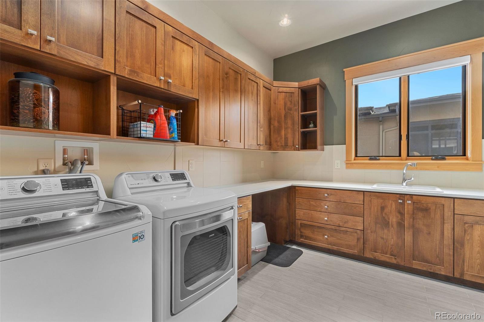 MLS Image #12 for 6051  last pointe court,windsor, Colorado