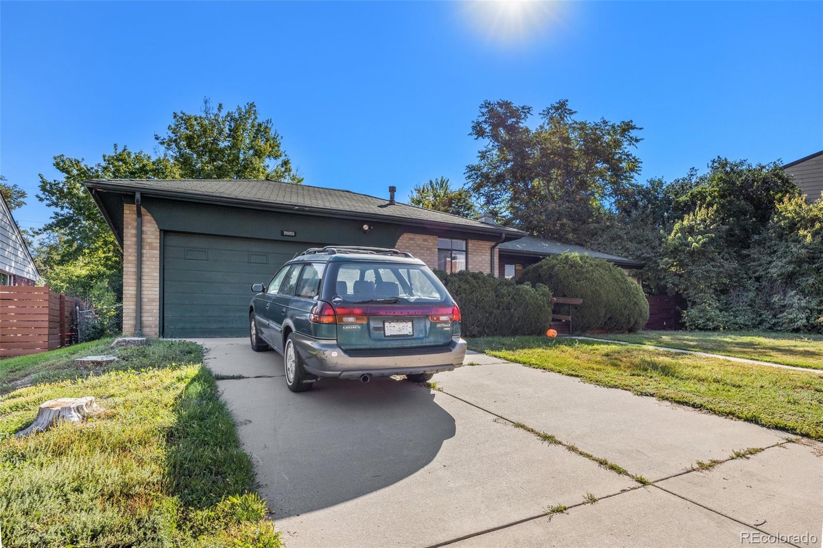 MLS Image #2 for 420  newport street,denver, Colorado