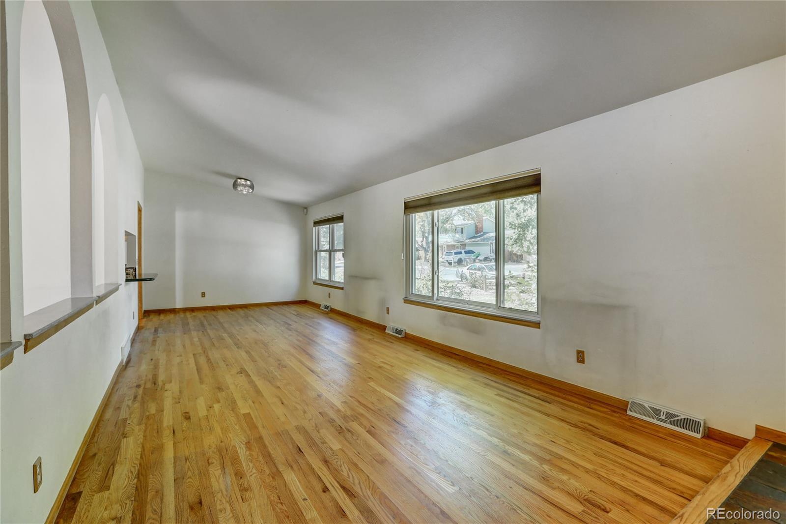 MLS Image #6 for 806 s nelson street,lakewood, Colorado